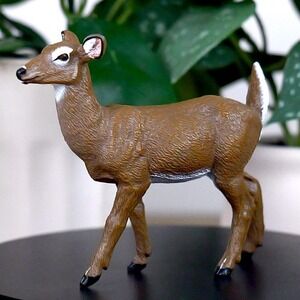 White-Tailed‎ Doe Figurine - Hand Painted Deer Action Toy Figure - Papo